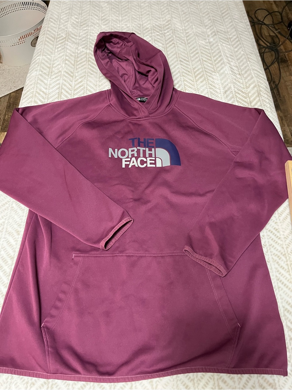 The North Face Women’s Crewneck Hoodie in Plum XXL